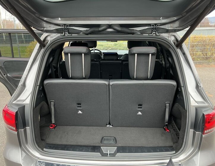 Mercedes-Benz GLB SUV / Terénní 2,0 l 140 kw