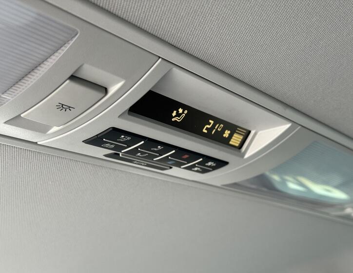 Volkswagen Multivan 39