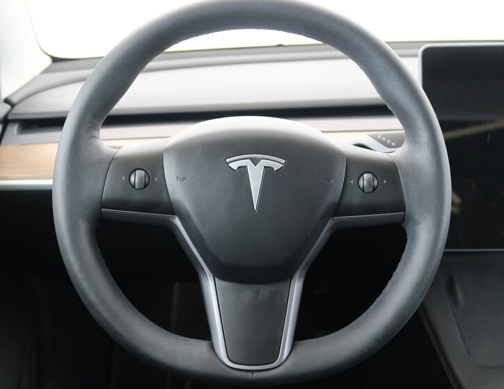 Tesla Model 3 Sedan / Limuzína 0,0 0
