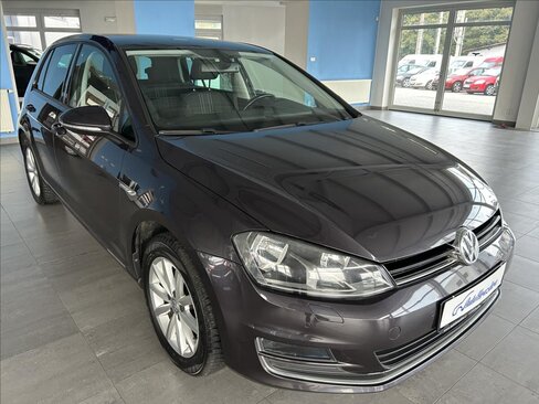 Volkswagen Golf Hatchback 1,2 l 81 kw