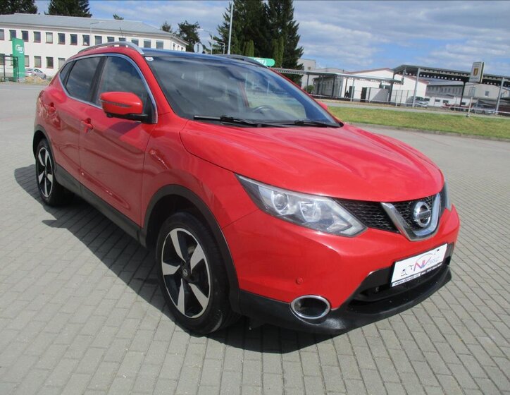 Nissan Qashqai SUV 1,6 l 96 kw
