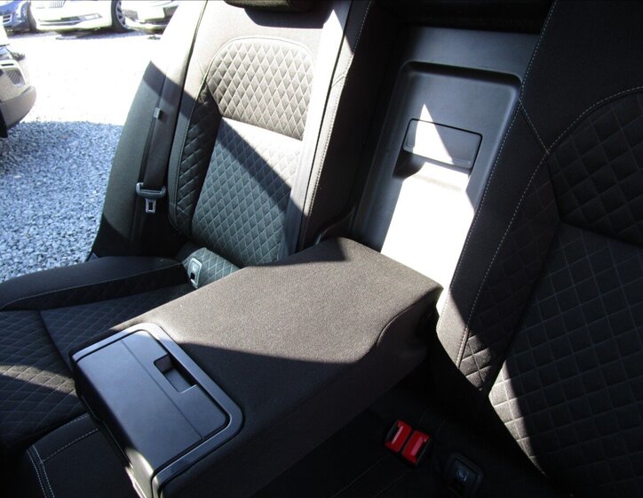 Škoda Superb Kombi 2,0 l 110 kw