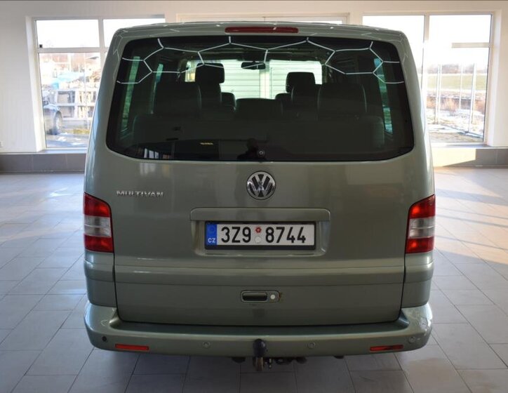 Volkswagen Multivan VAN-Minibus 2,5 l 128 kw