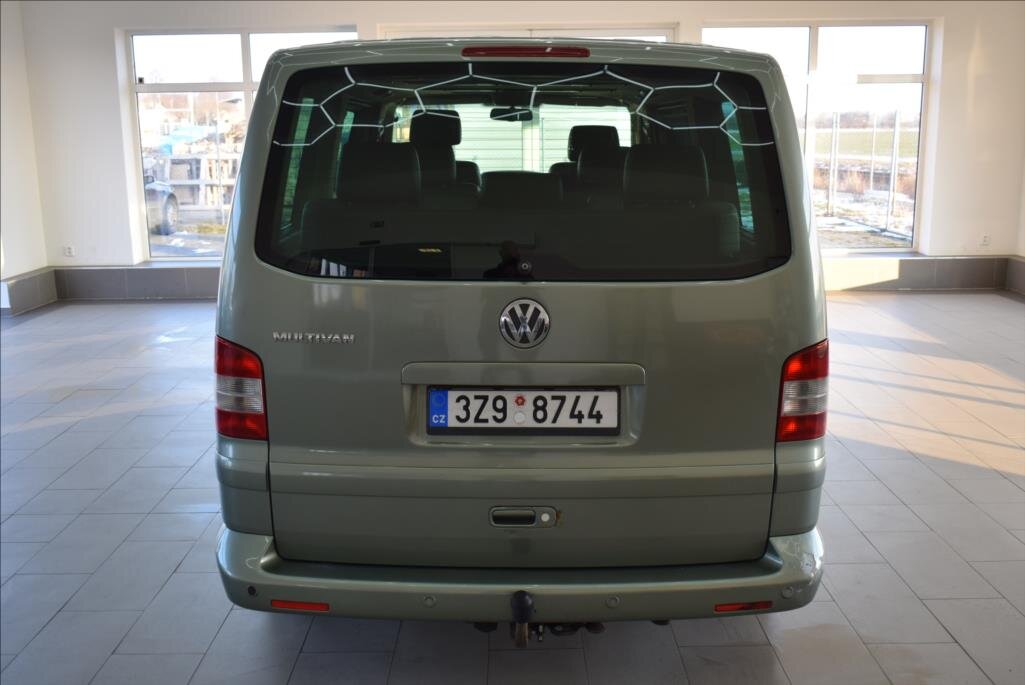 Volkswagen Multivan VAN-Minibus 2,5 l 128 kw