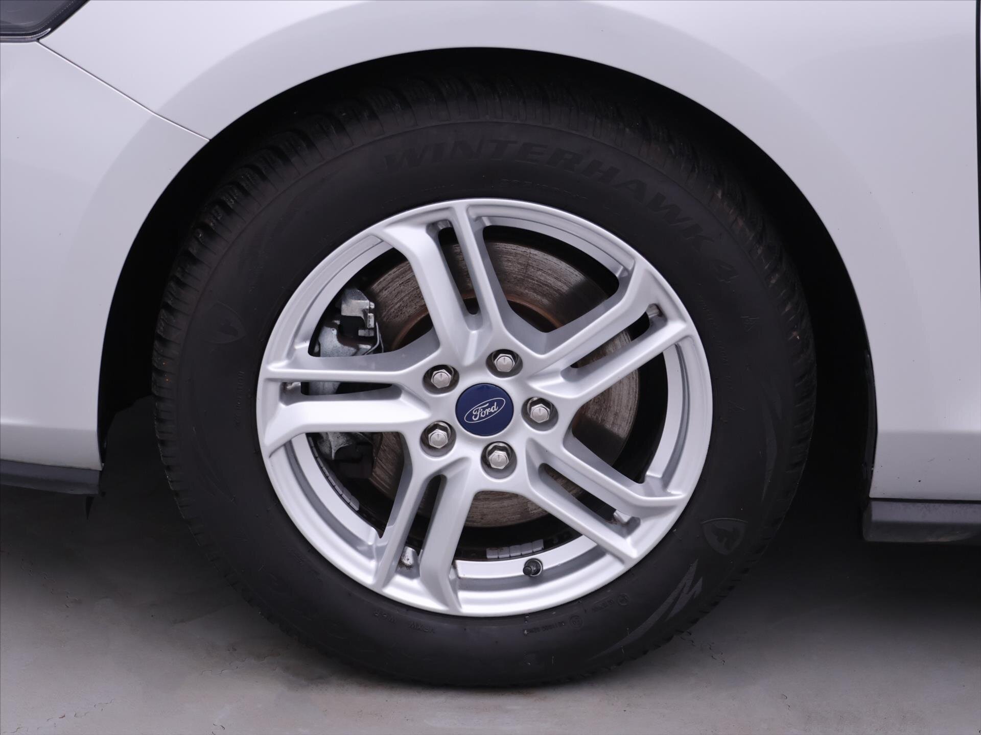 Ford Focus Kombi 999,0 92 kw