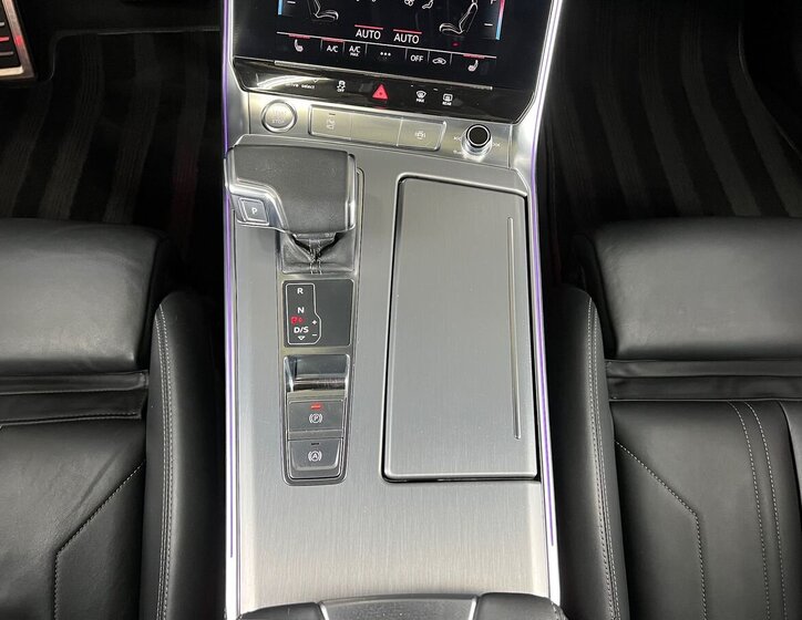 Audi A7 Sedan / Limuzína 3,0 l 210 kw