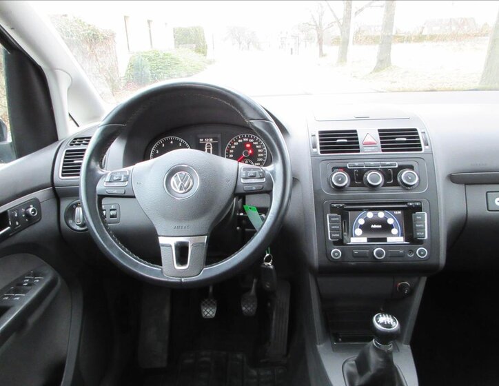 Volkswagen Touran Kombi 1,4 l 103 kw