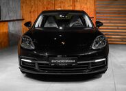 Porsche Panamera 6