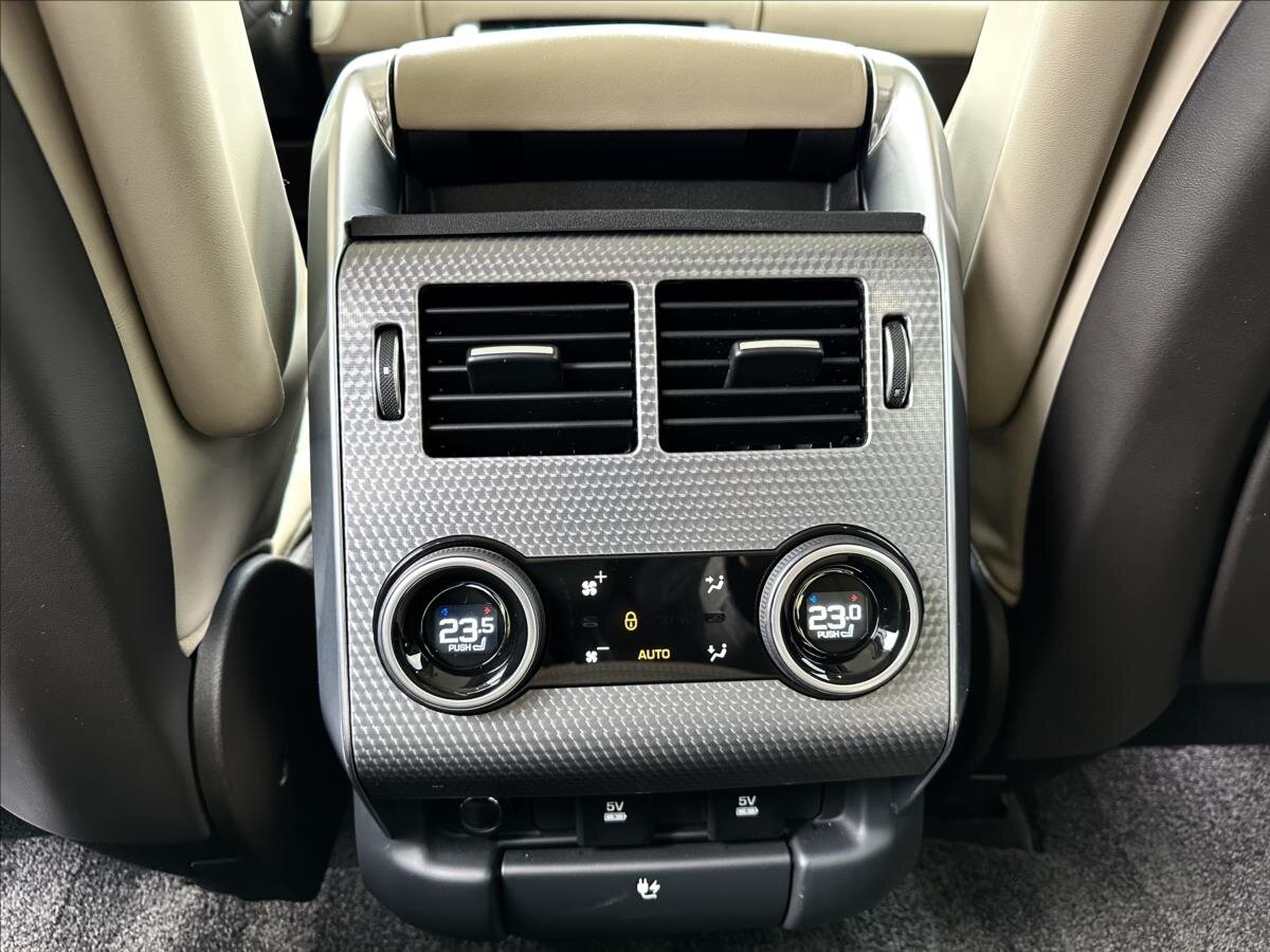 Land Rover Range Rover SUV 4,4 l 250 kw