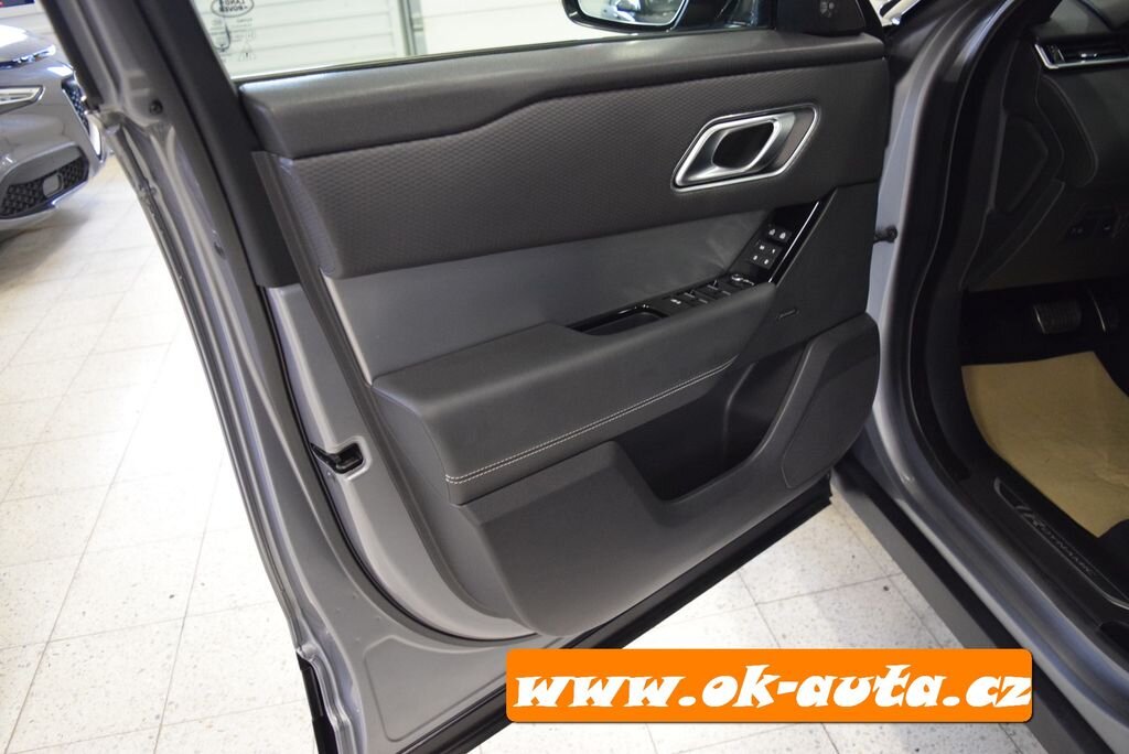 Land Rover Range Rover Velar SUV 2,0 l 150 kw