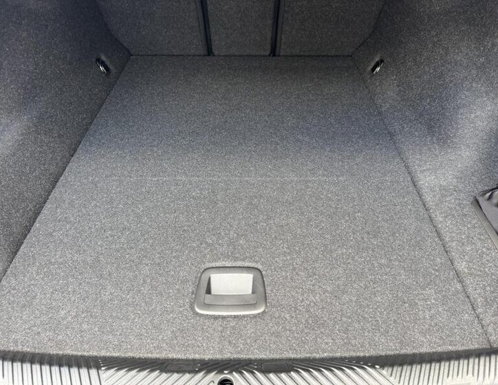 BMW i5 Ostatní 1,0 442 kw