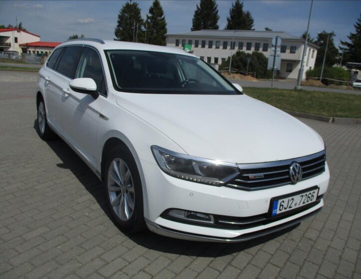 Volkswagen Passat Kombi 2,0 l 140 kw