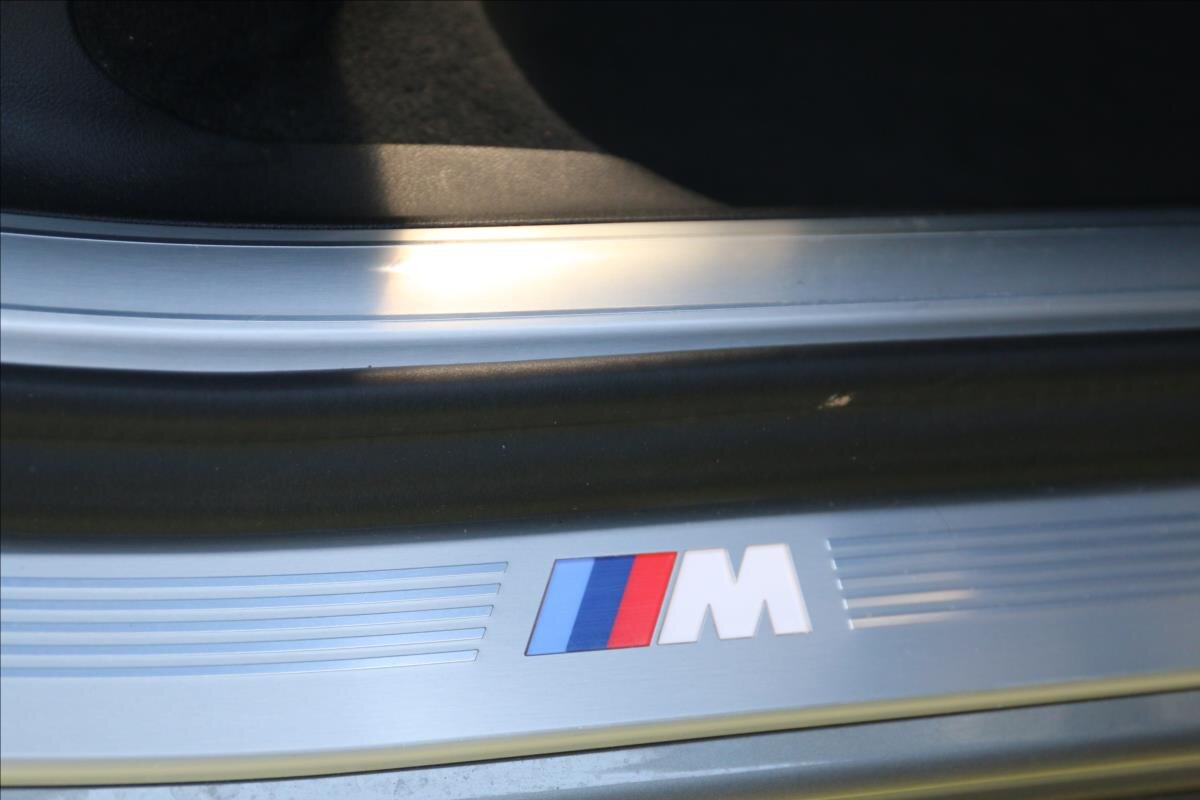 BMW Řada 7 Sedan / Limuzína 3,0 l 294 kw