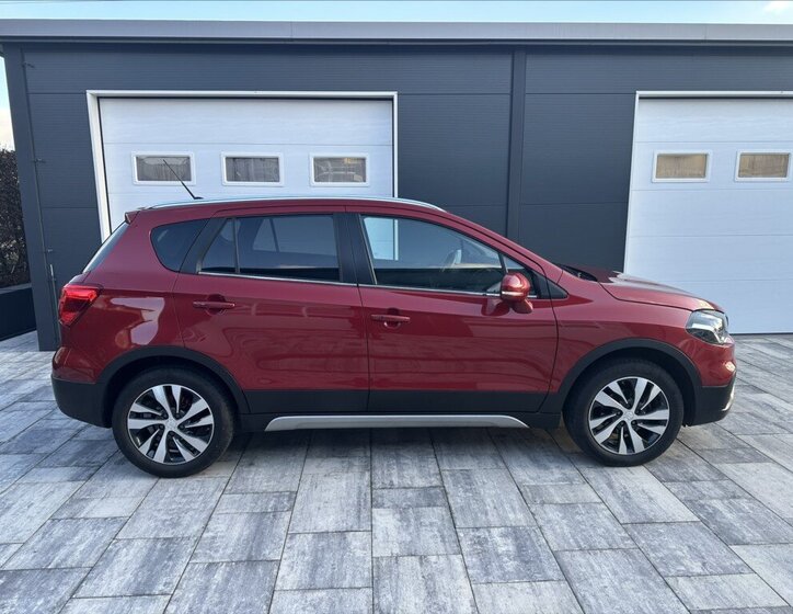 Suzuki S-Cross 4