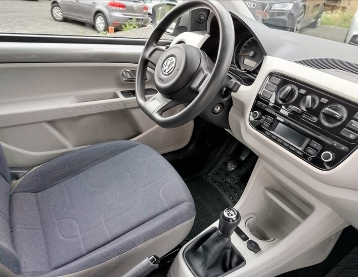 Volkswagen up! 25
