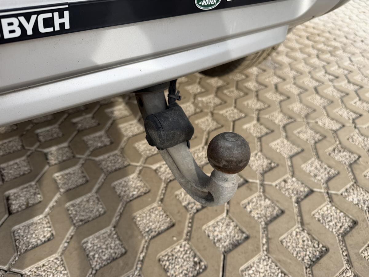 Land Rover Defender SUV / Terénní 3,0 l 221 kw