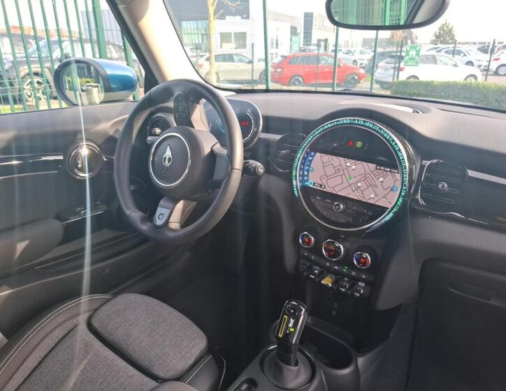 Mini Cooper Hatchback 0,0 135 kw
