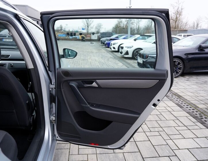 Volkswagen Passat Kombi 2,0 l 125 kw