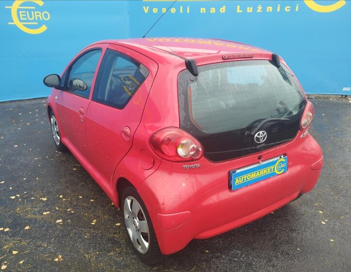 Toyota Aygo Hatchback 998,0 50 kw