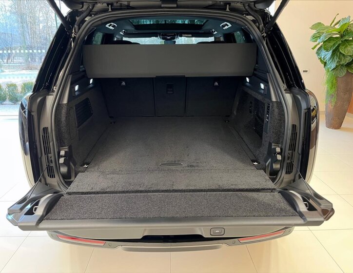 Land Rover Range Rover SUV / Terénní 3,0 l 221 kw