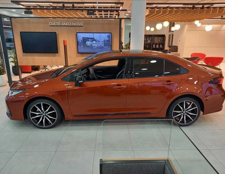 Toyota Corolla Sedan 1,8 l 72 kw