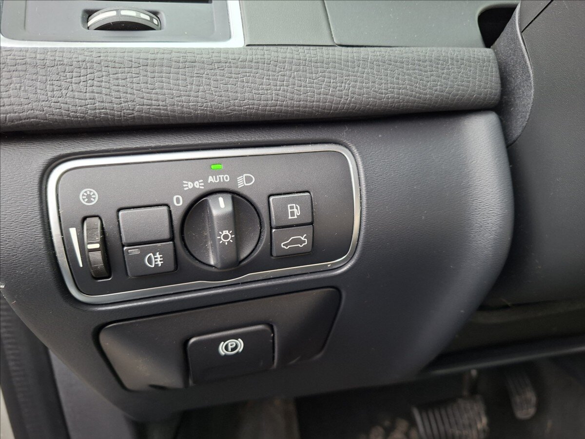 Volvo XC60 Kombi 2,4 l 162 kw