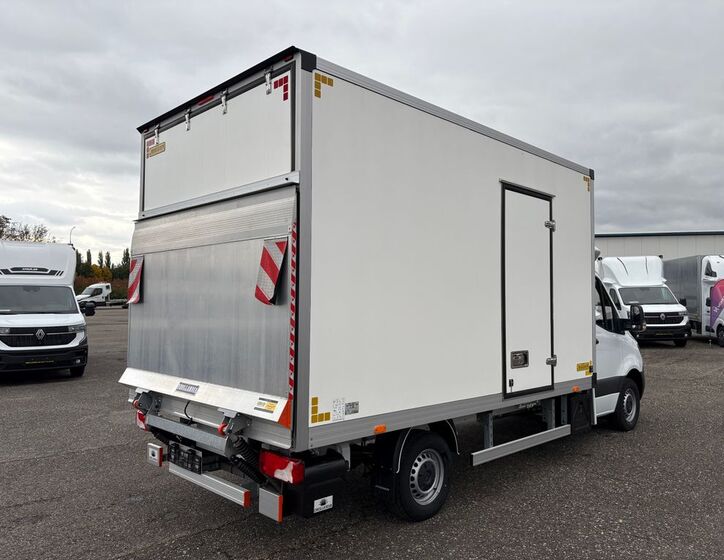 Mercedes-Benz Sprinter 5