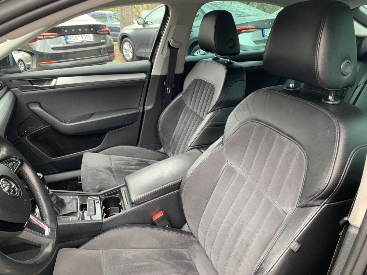 Škoda Superb Sedan / Limuzína 1,5 l 110 kw