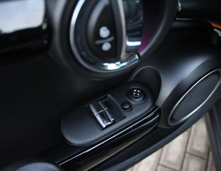 Mini Cooper S Hatchback 2,0 l 141 kw