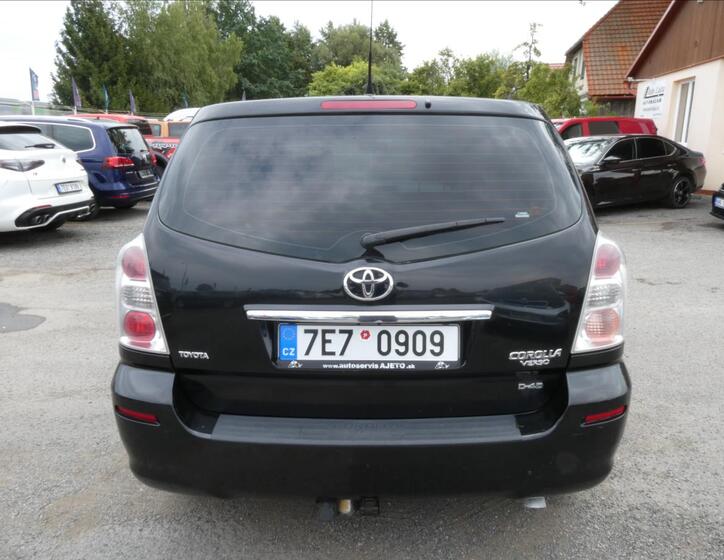 Toyota Corolla Verso 6