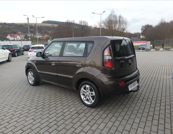 KIA Soul Hatchback 1,6 l 94 kw