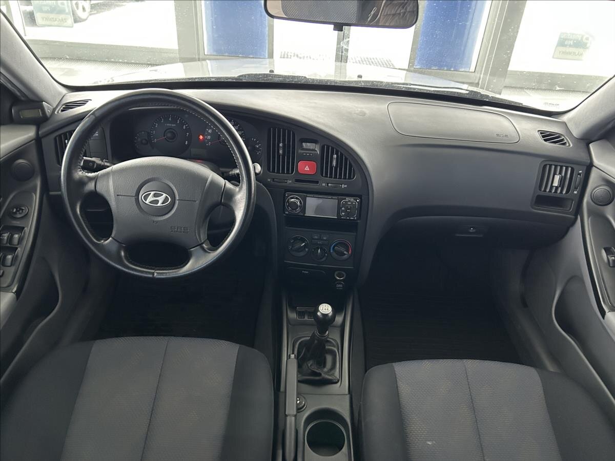 Hyundai Elantra Liftback 1,6 l 77 kw