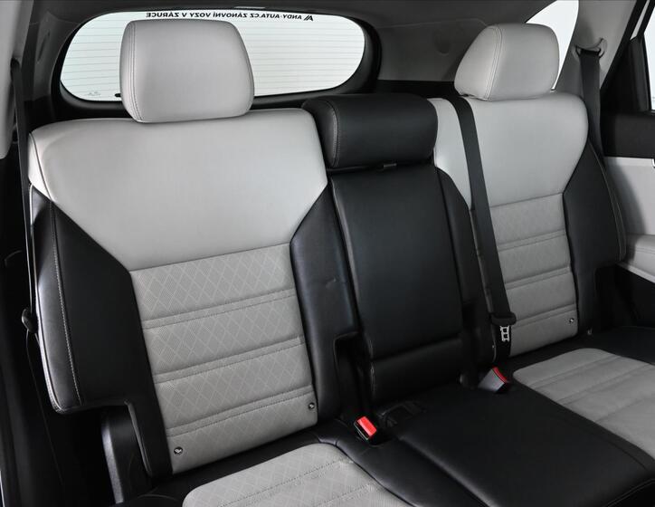 KIA Sorento 31