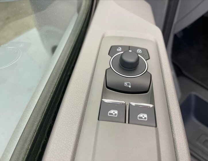 Volkswagen Caravelle Ostatní 2,0 l 110 kw