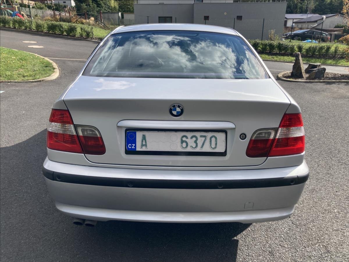 BMW Řada 3 Sedan / Limuzína 2,5 l 141 kw
