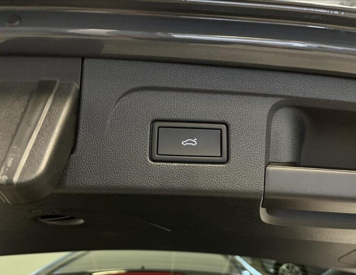 Volkswagen Touran MPV 1,5 l 110 kw