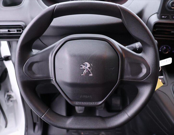 Peugeot Partner Ostatní 1,2 l 81 kw