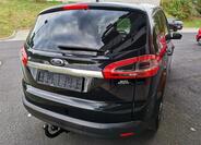 Ford S-MAX 11