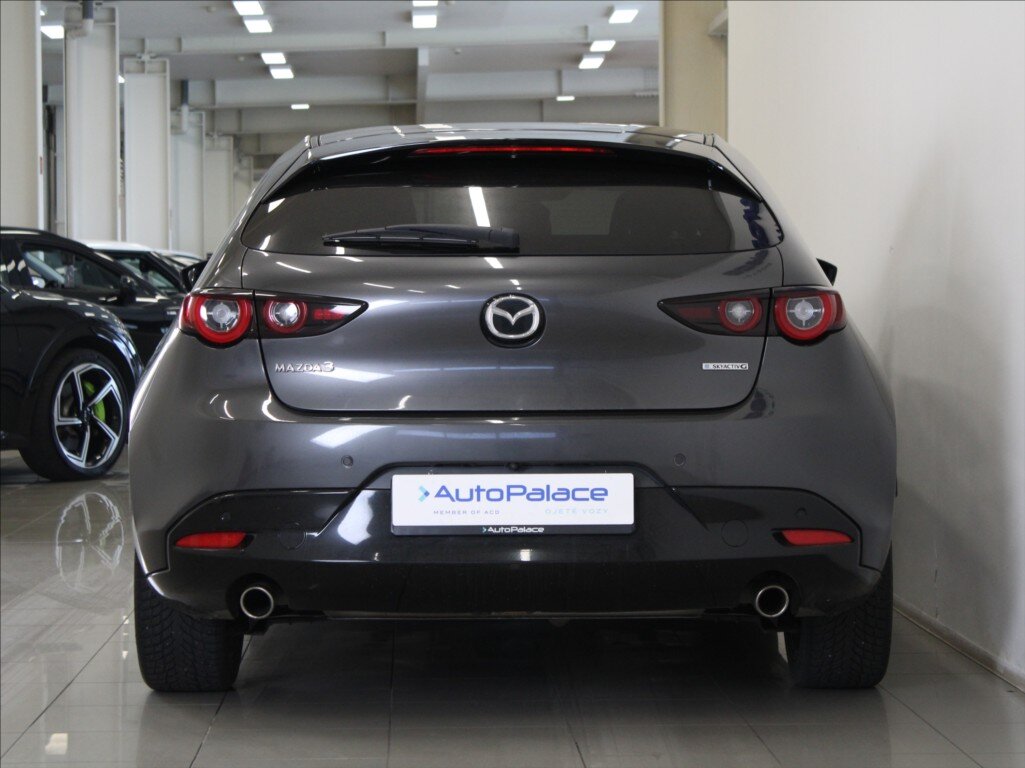 Mazda 3 Hatchback 2,0 l 110 kw