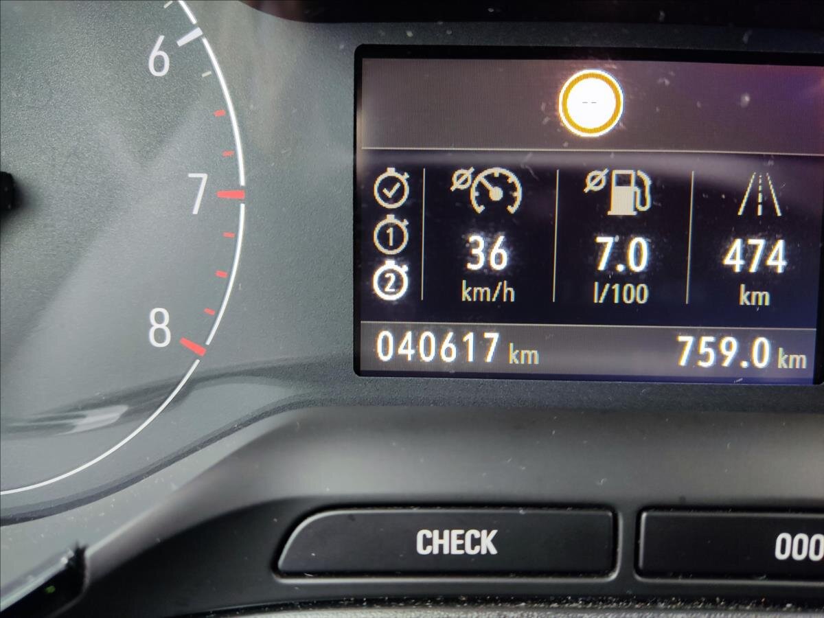 Opel Grandland X SUV / Terénní 1,2 l 96 kw