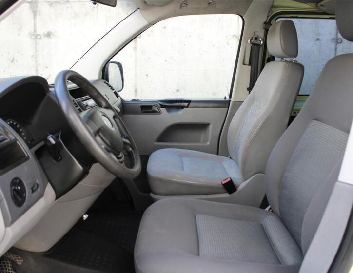 Volkswagen Transporter 12