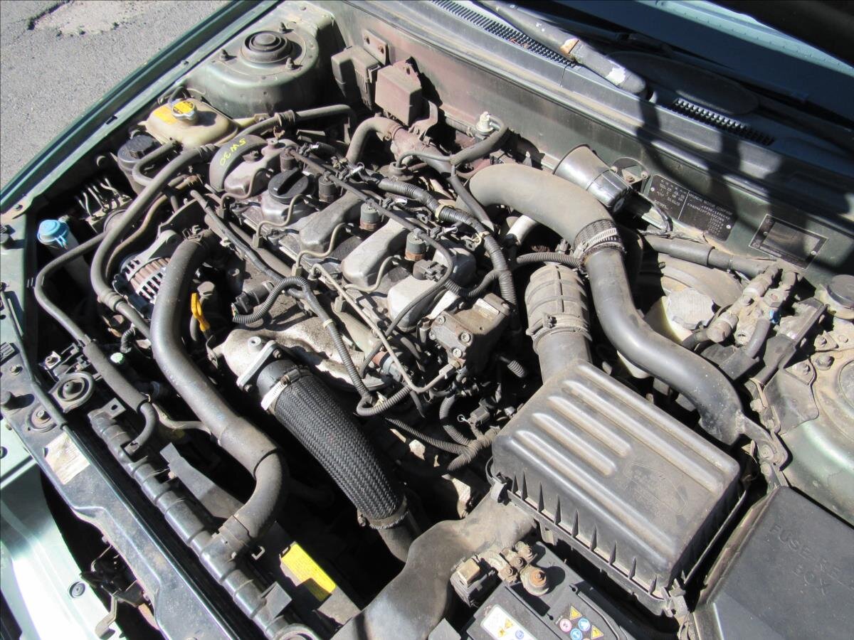 Hyundai Elantra Sedan 2,0 l 82 kw