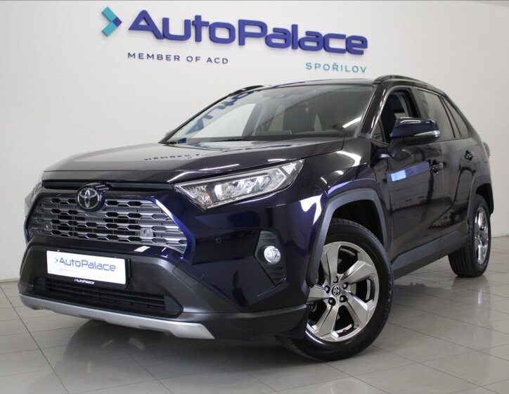 Toyota RAV4 SUV / Terénní 2,0 l 129 kw