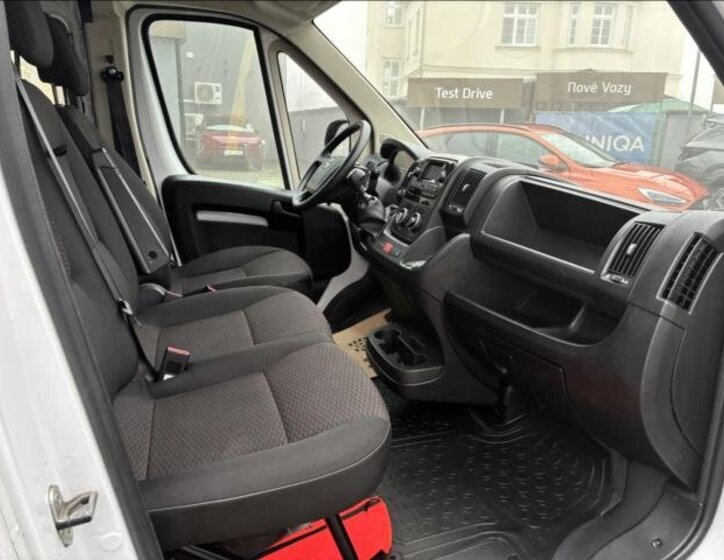 Opel Movano Skříň 2,2 l 103 kw