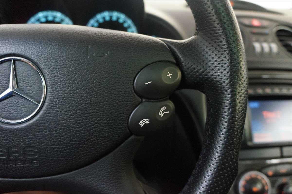 Mercedes-Benz SL Kabriolet 5,5 l 471 kw