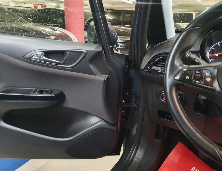 Opel Corsa Hatchback 1,4 l 66 kw