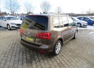 Volkswagen Touran 8