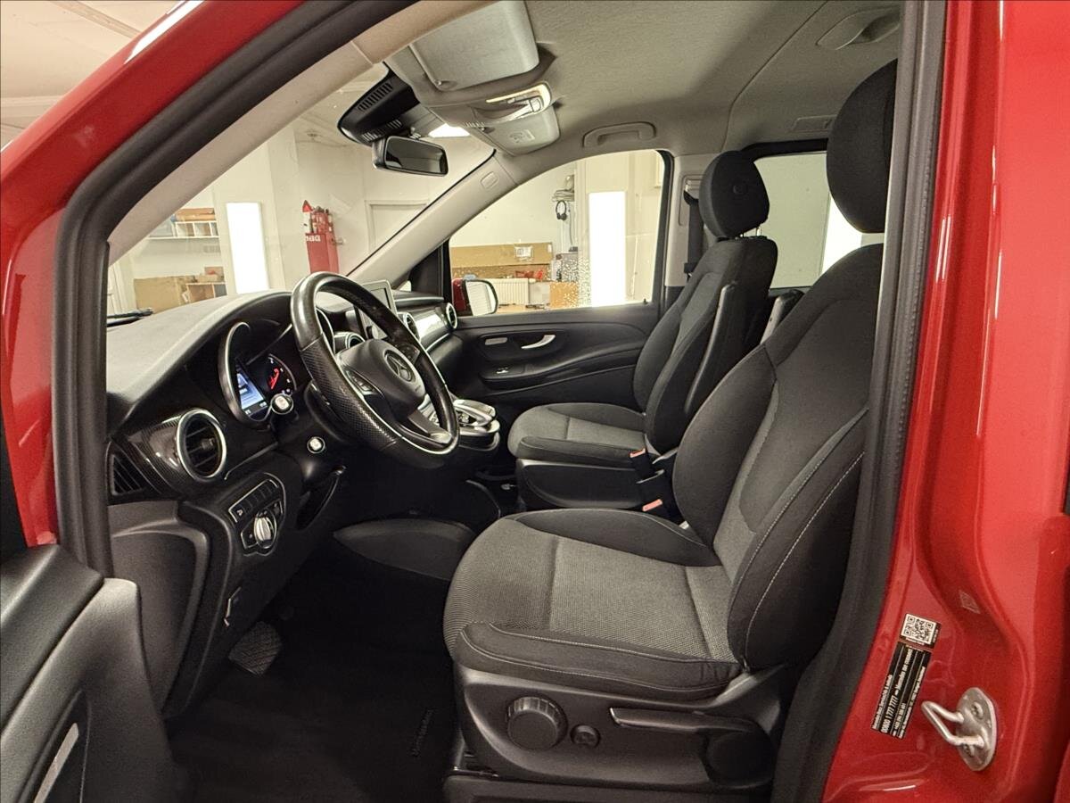 Mercedes-Benz Třídy V MPV 2,1 l 140 kw