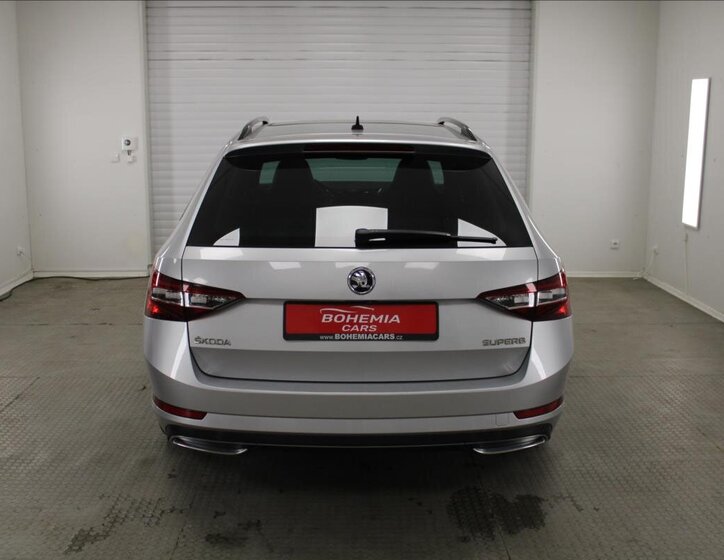 Škoda Superb Kombi 2,0 l 110 kw