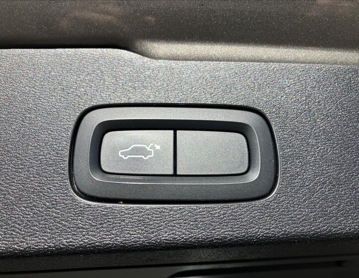 Volvo V60 Kombi 2,0 l 140 kw